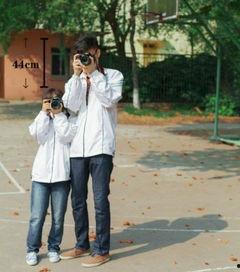 最萌身高差图片,捕捉最萌身高差，甜蜜互动暖人心