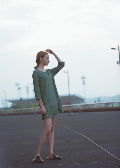 白美腿生活照,展现青春活力与时尚风采