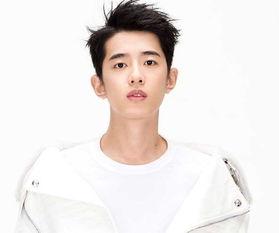 梁靖康大学照片,青春风采映照校园